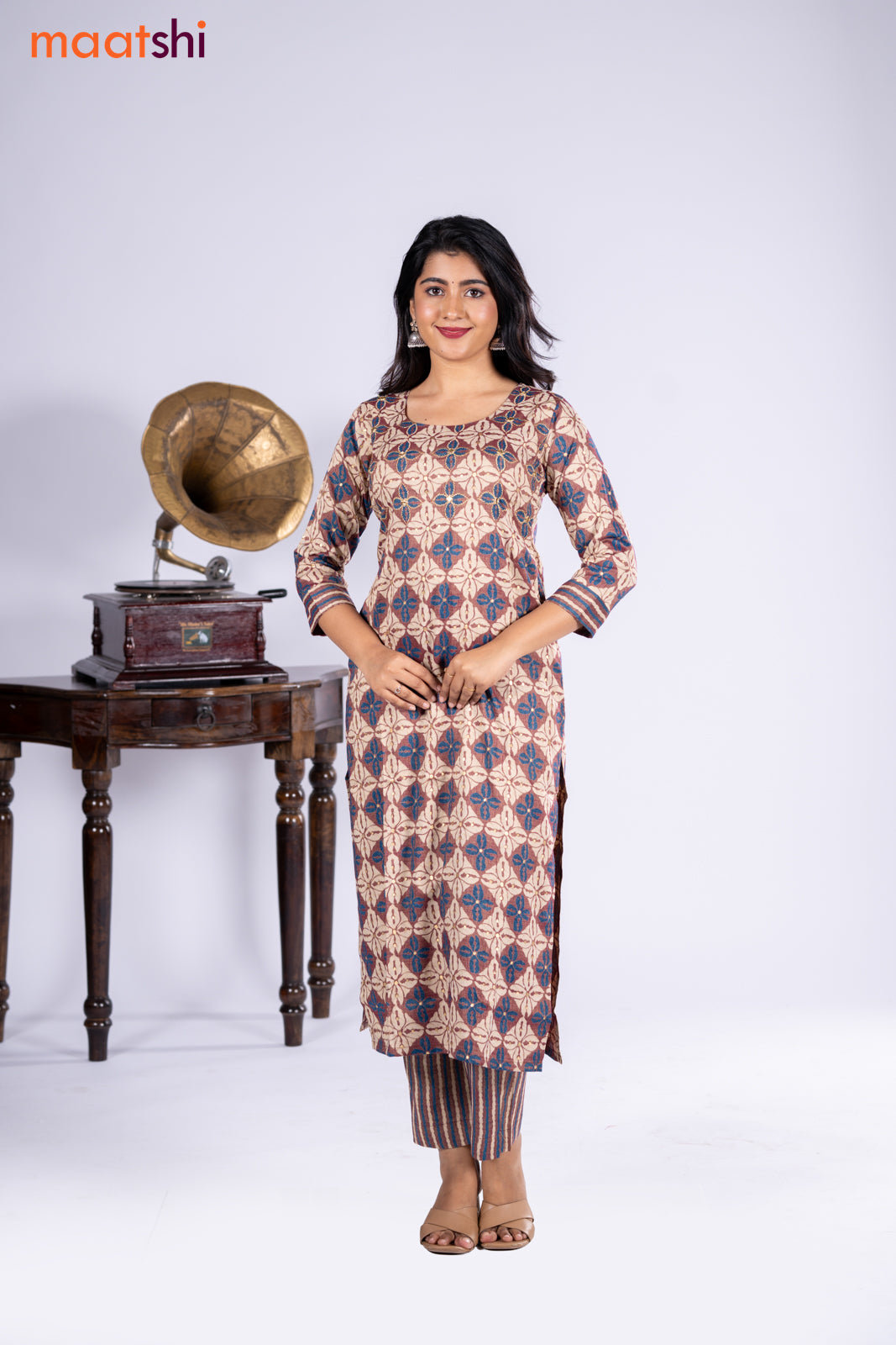 Cotton kurti maroon shade and beige with allover prints & embroidery miirror work neck pattern and straight cut pant