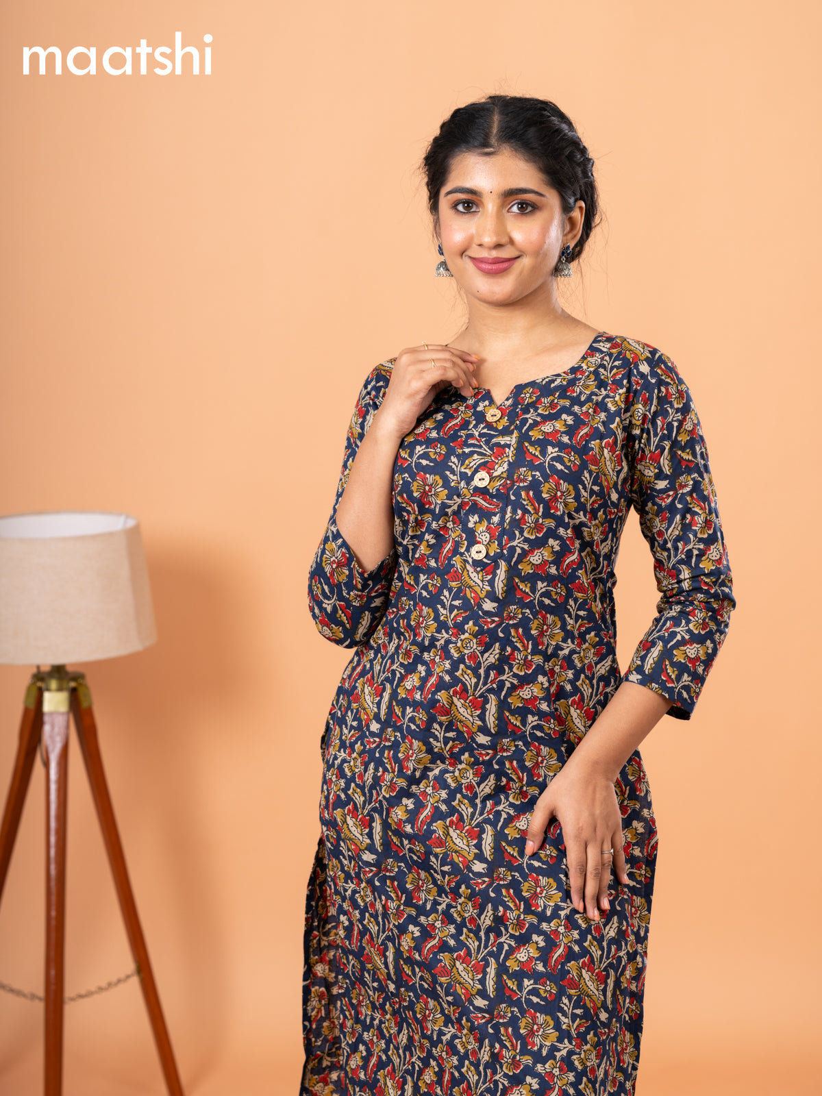 Cotton readymade kurti blue with kalamkari prints & simple neck pattern without bottom