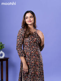 Cotton readymade kurti black and maroon with allover kalamkari prints & simple neck pattern without bottom