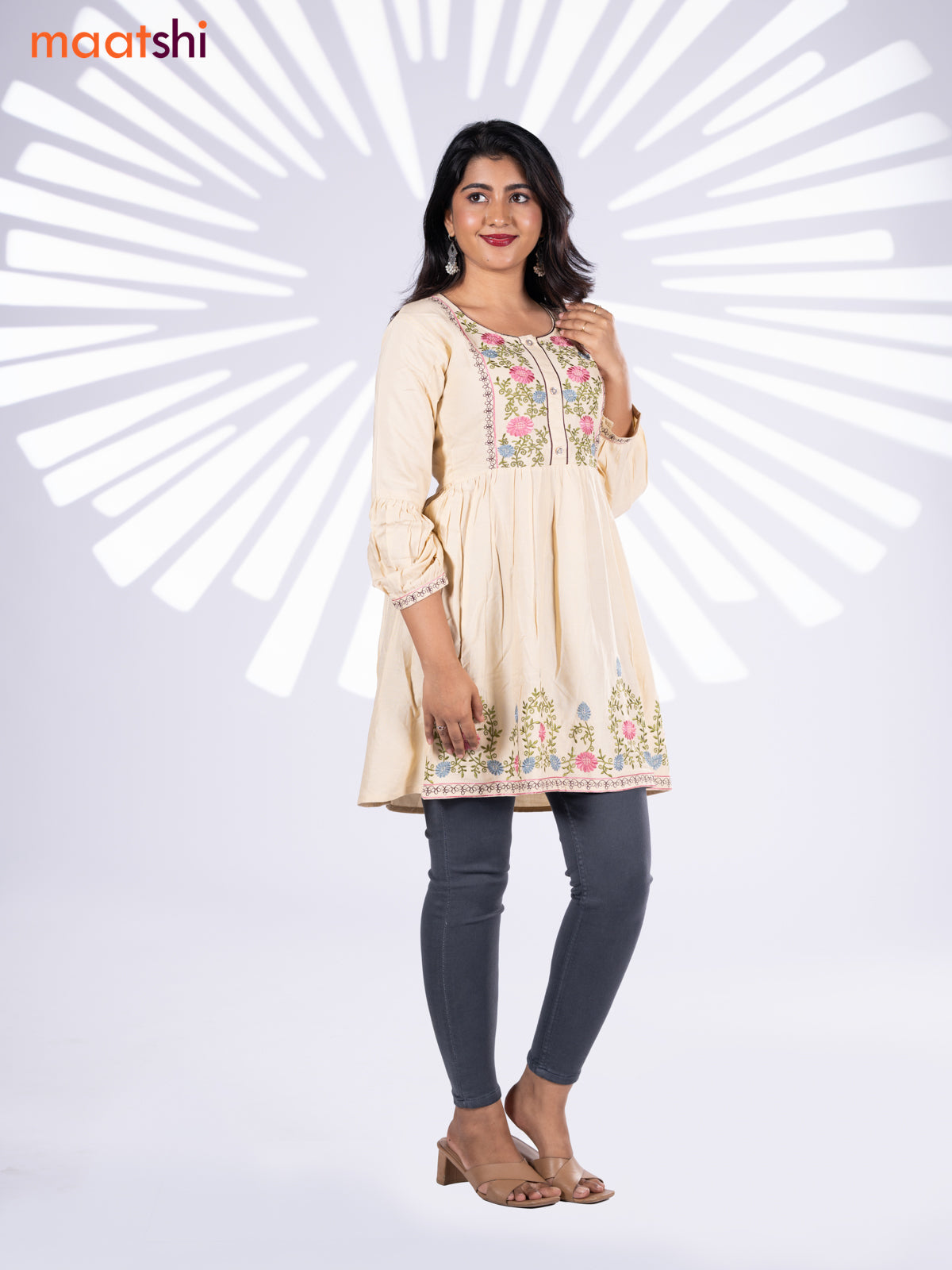 Cotton umbrella short kurti cream with plain body & embroidery work neck pattern without bottom