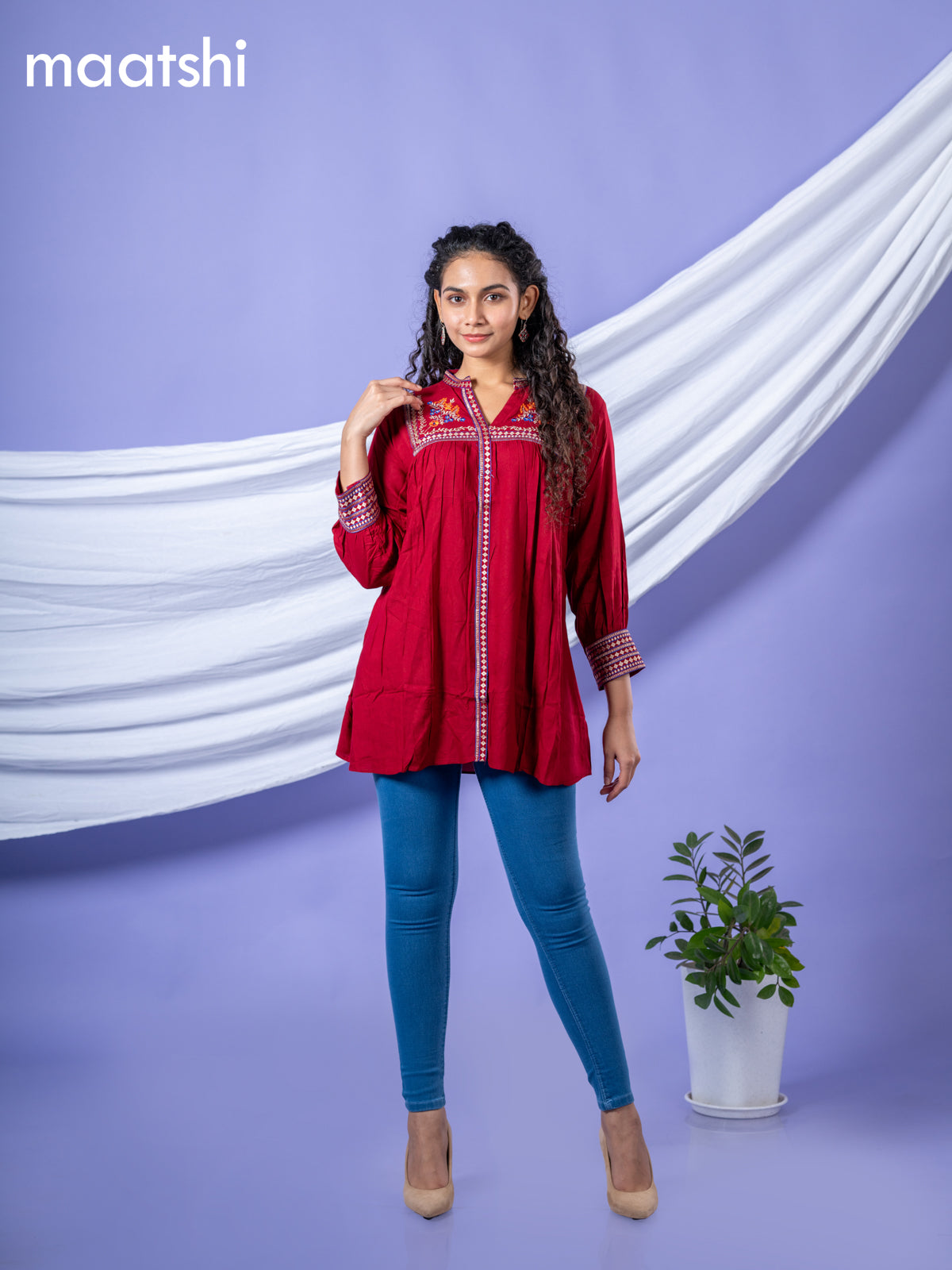 Cotton readymade short kurti maroon with plain body & embroidery work collar neck pattern without bottom