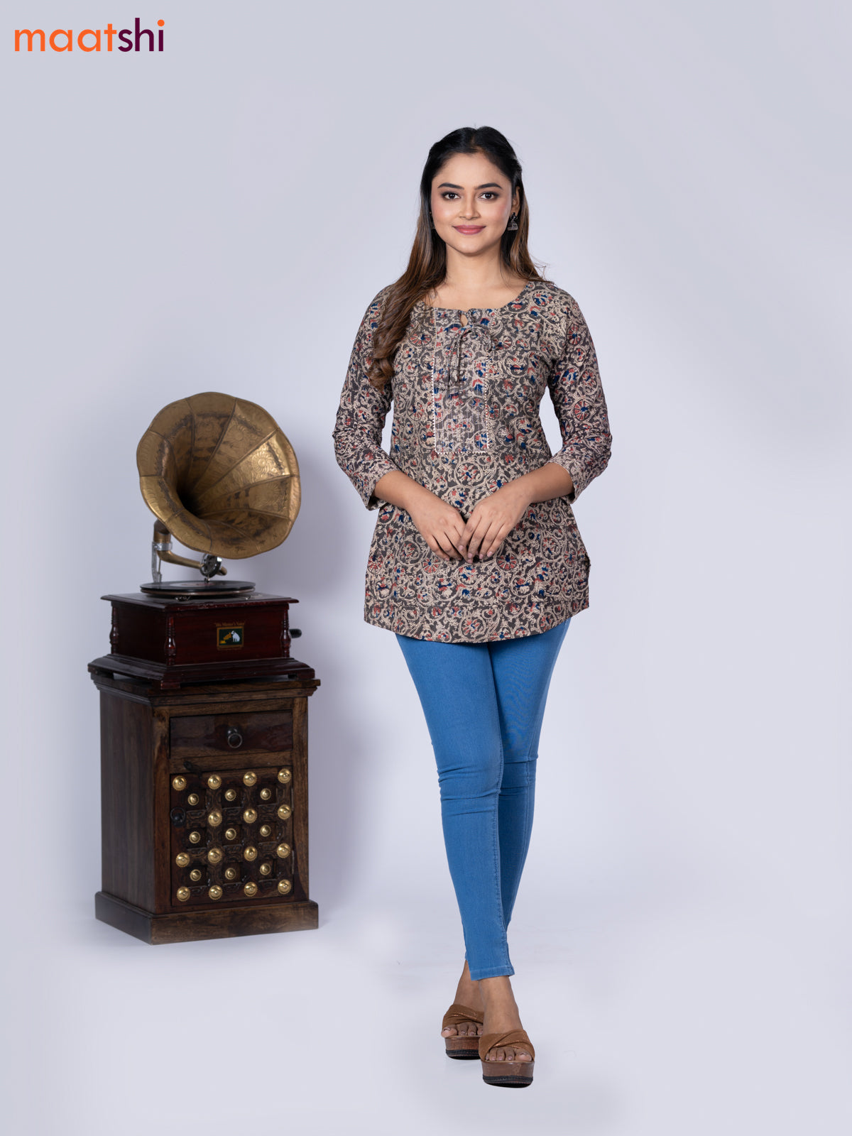 Kalamkari cotton short kurti grey and beige with allover prints & lace work neck pattern without pant