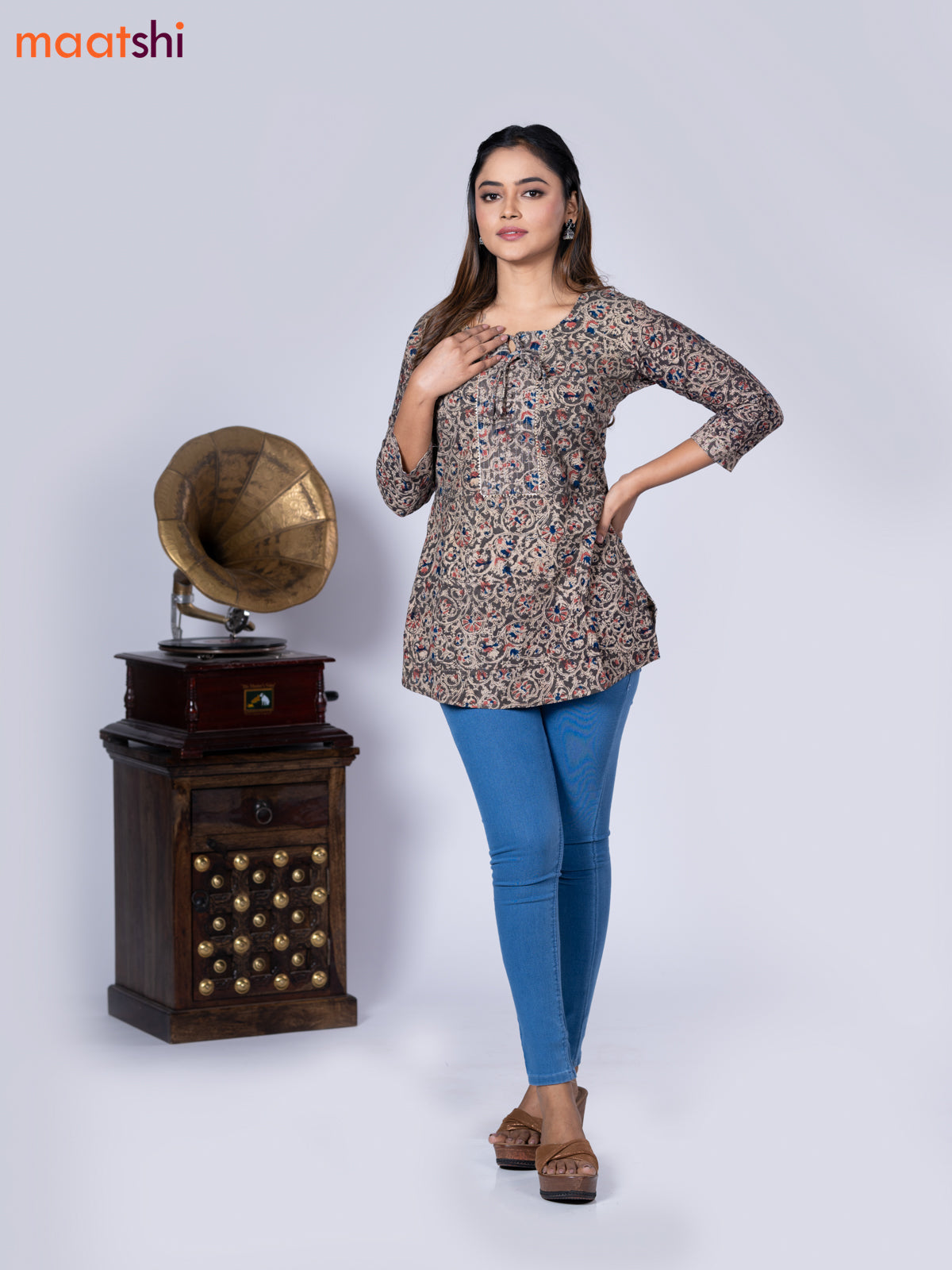 Kalamkari cotton short kurti grey and beige with allover prints & lace work neck pattern without pant