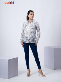 Women's shirt off white and grey with allover floral prints and collar neck pattern