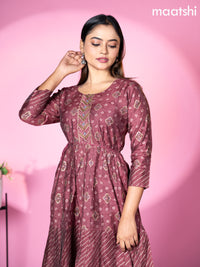 Muslin readymade short umbrella kurti pastel maroon with allover bandhani batik prints & gotapatti lace work pattern without pant