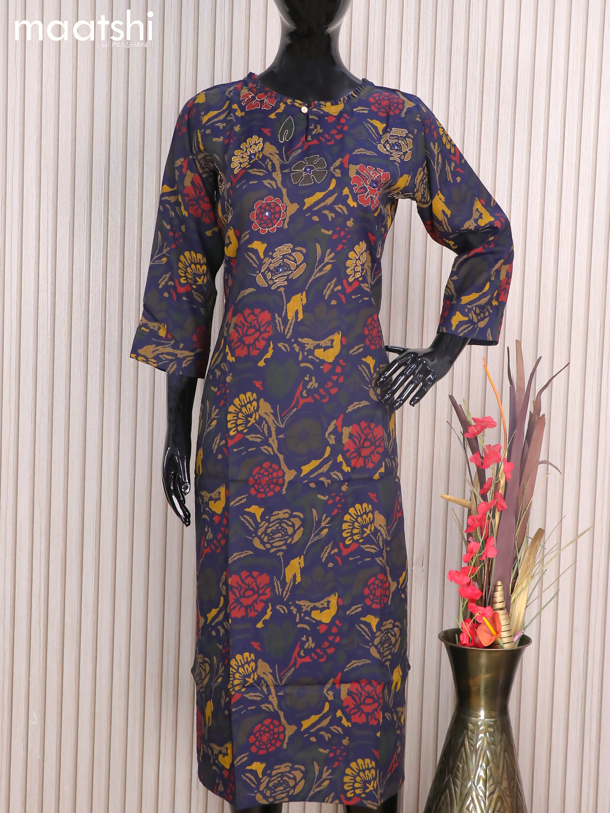 Cotton readymade kurti blue and with allover prints and without pant