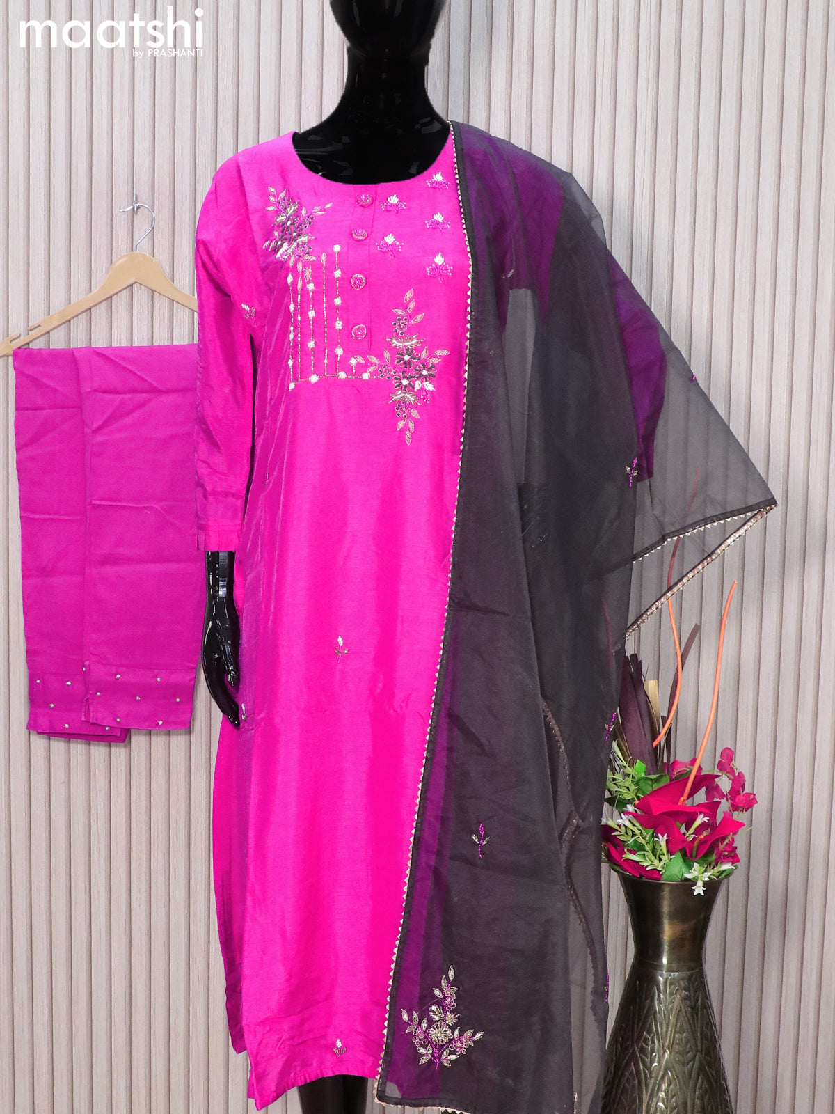 Muslin readymade party wear salwar suits pink with embroidery & beaded work neck pattern and straight cut pant & organza dupatta