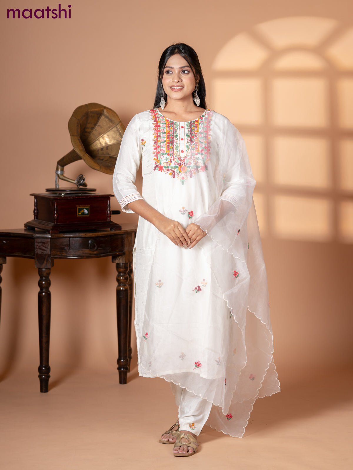 Muslin salwar suit off white with sequin & embroidery work neck pattern and straight cut pant & organza dupatta