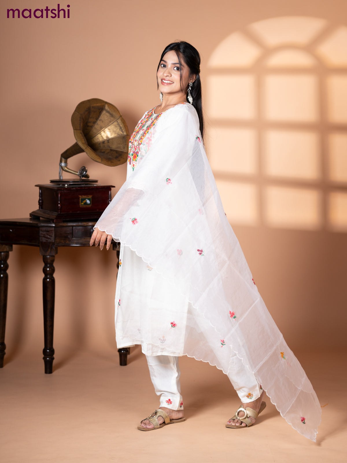 Muslin salwar suit off white with sequin & embroidery work neck pattern and straight cut pant & organza dupatta