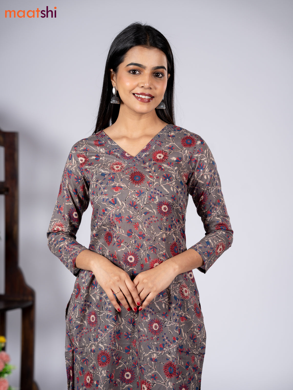 Cotton readymade kurti set grey with allover floral prints & simple v neck pattern and straight cut pant