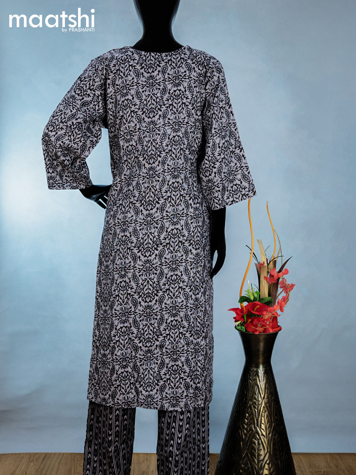 Rayon readymade kurti set grey and black with allover prints & simple neck pattern and straight cut pant