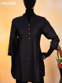 Rayon readymade short kurti black with plain body & simple neck pattern without pant