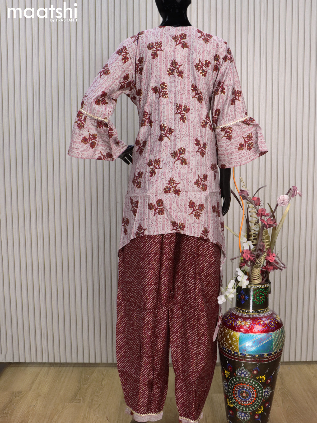 Muslin readymade co-ord set grey shade and maroon with allover butta prints & gottapatti lace work neck pattern and straight cut pant