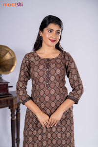 Rayon kurti pastel brown and brown with allover prints & simple neck pattern and straight cut pant