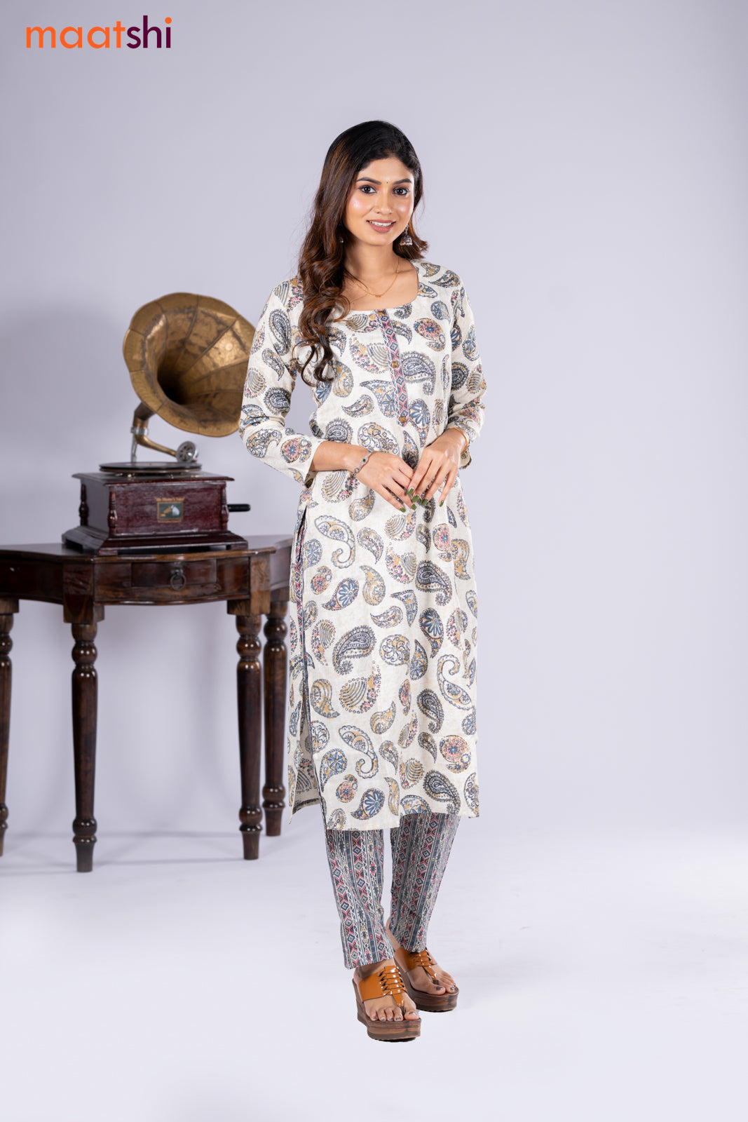 Rayon kurti cream and grey with allover paisley prints & simple neck pattern and straight cut pant