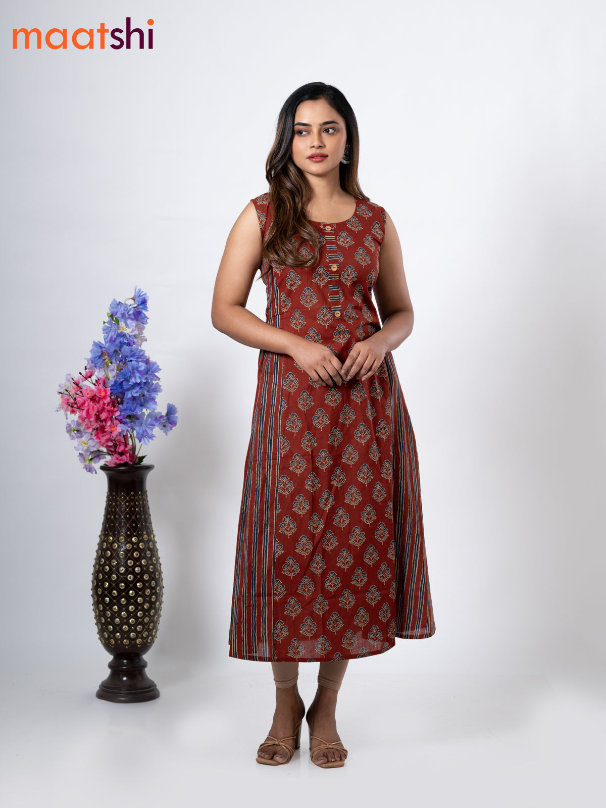 Cotton anarkali kurti maroon and with floral butta prints without pant