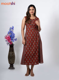 Cotton anarkali kurti maroon and with floral butta prints without pant