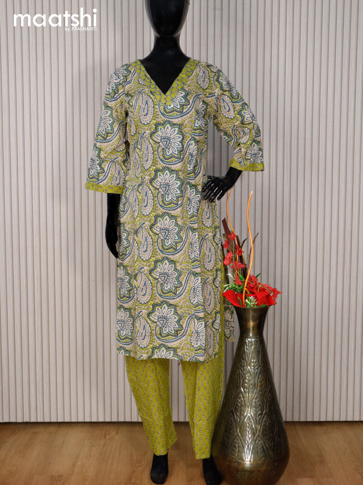 Cotton readymade kurti set green shade with allover prints & v neck pattern and straight cut pant