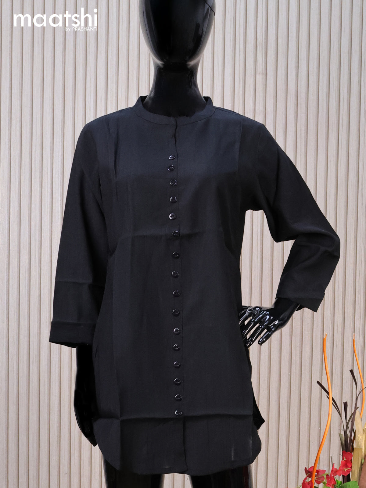 Rayon readymade short kurti black with plain body & simple neck pattern without pant