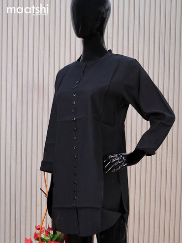 Rayon readymade short kurti black with plain body & simple neck pattern without pant