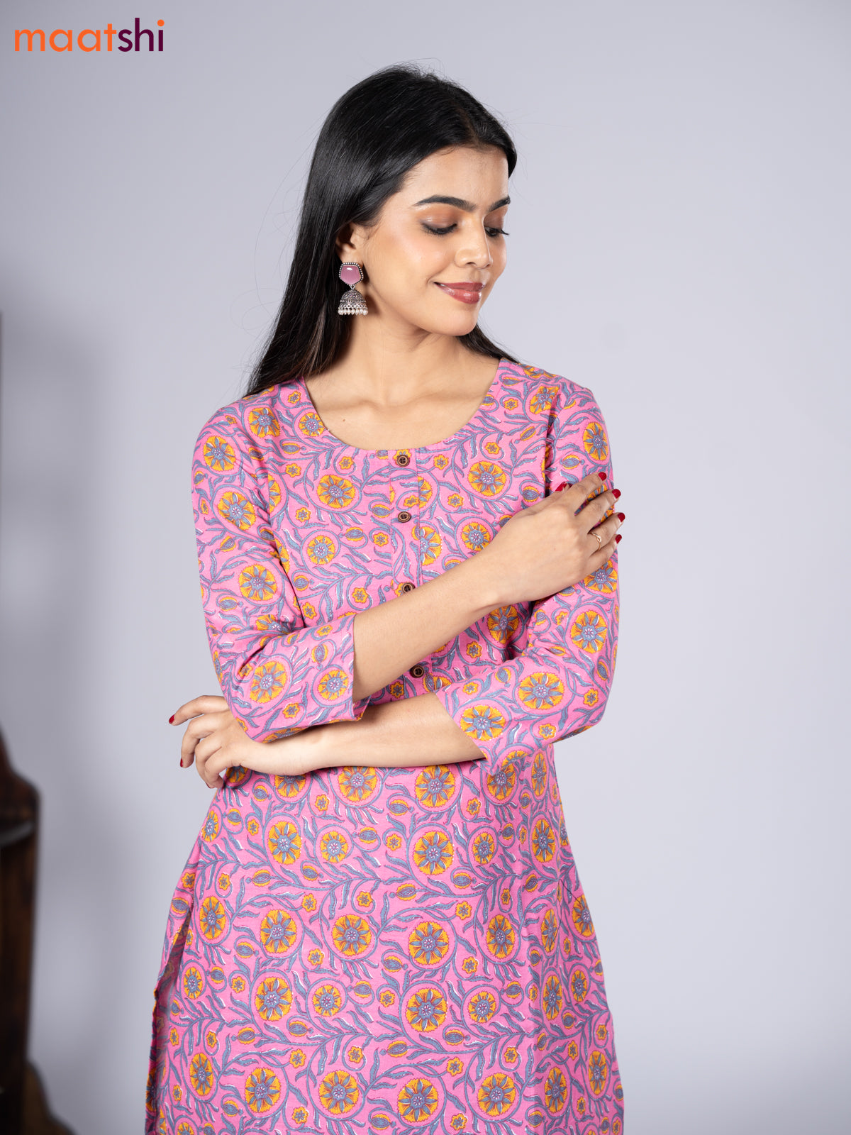 Cotton readymade kurti set pink with allover floral prints & simple neck pattern and straight cut pant