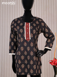 Cotton readymade short kurti black and maroon beige with allover butta prints & simple neck pattern without pant