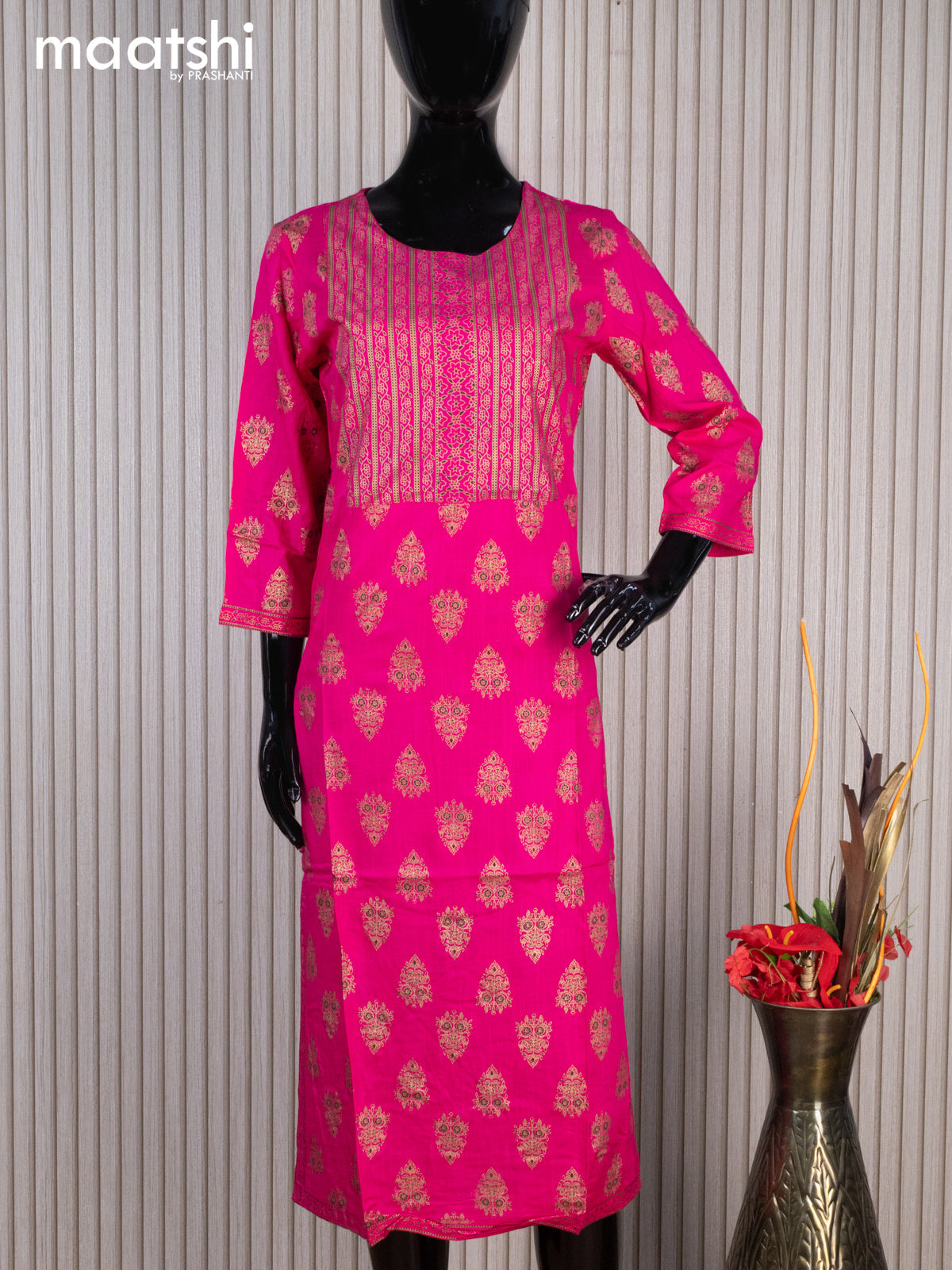 Rayon readymade kurti pink with allover butta prints & simple neck pattern without pant