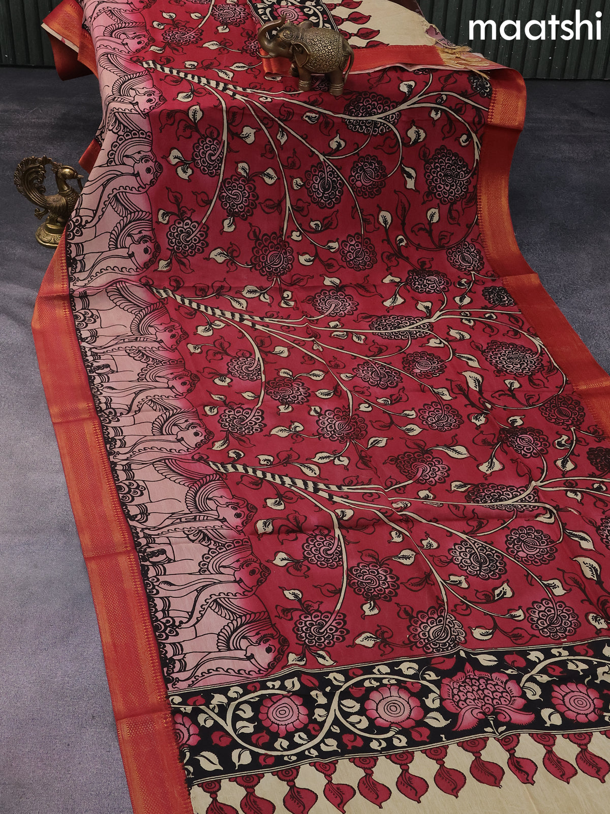 Silk pen kalamkari dupatta maroon with allover kalamkari prints and zari border