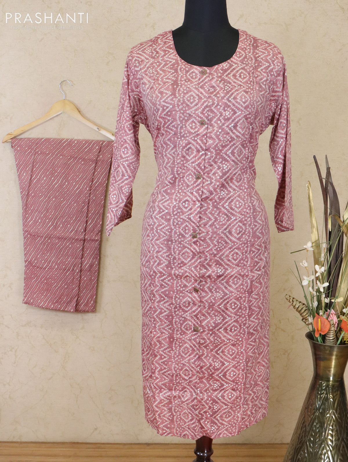 Slub cotton readymade kurti maroon shade with allover bandhani prints & patch work neck pattern and straight cut pant