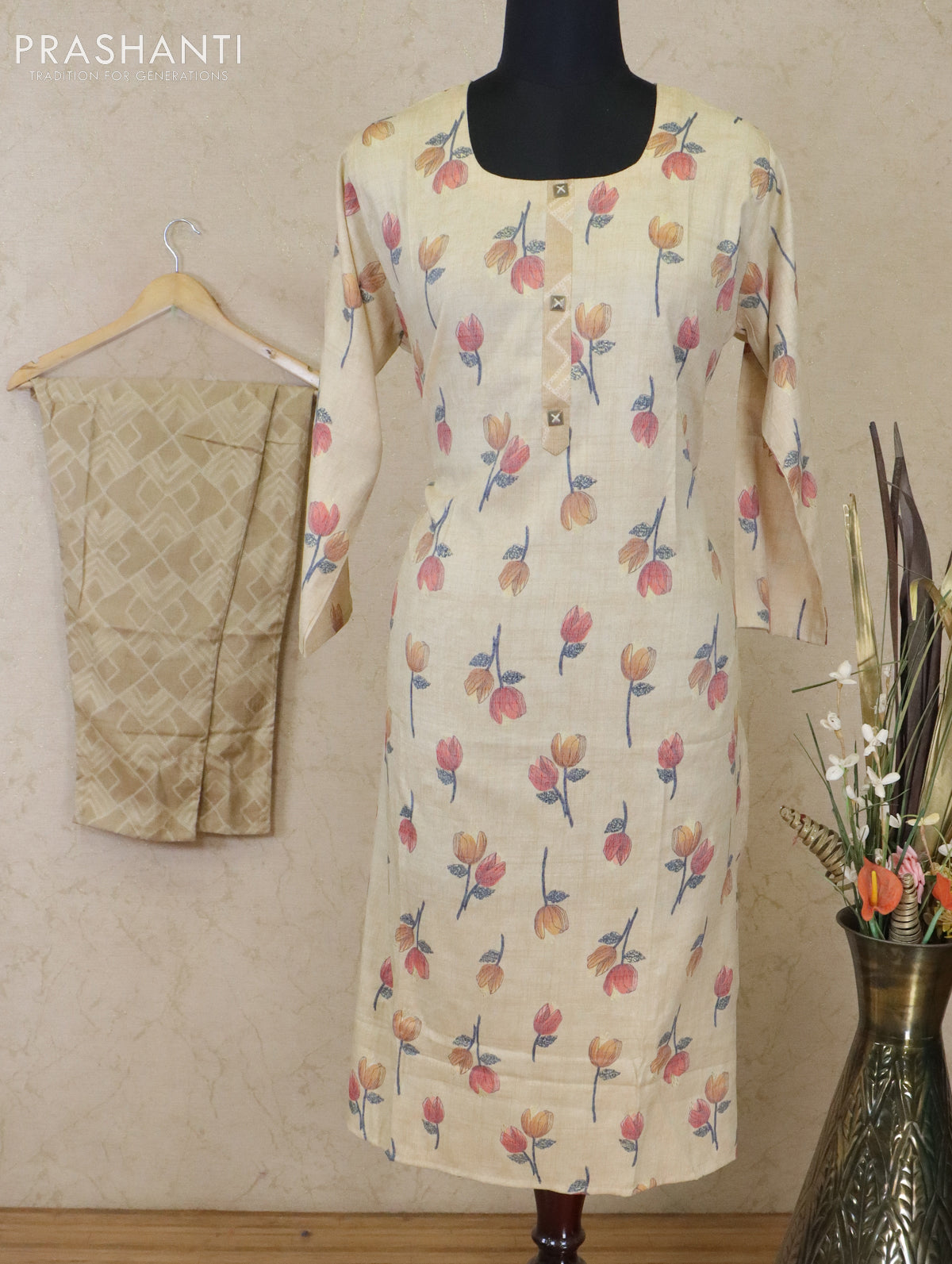 Slub cotton readymade kurti sandal with floral butta prints & patch work neck pattern and straight cut pant