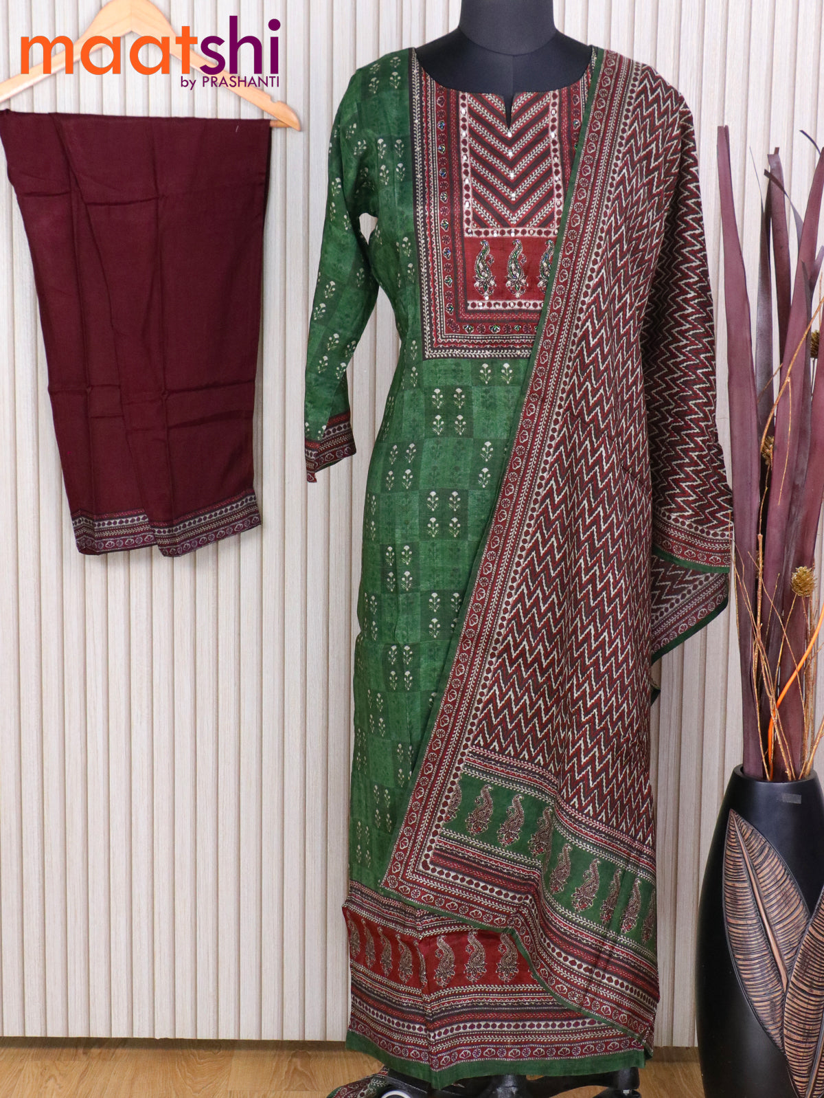 Muslin readymade kurti set green and maroon with allover butta prints & sequin beaded work neck pattern and straight cut pant & duapatta