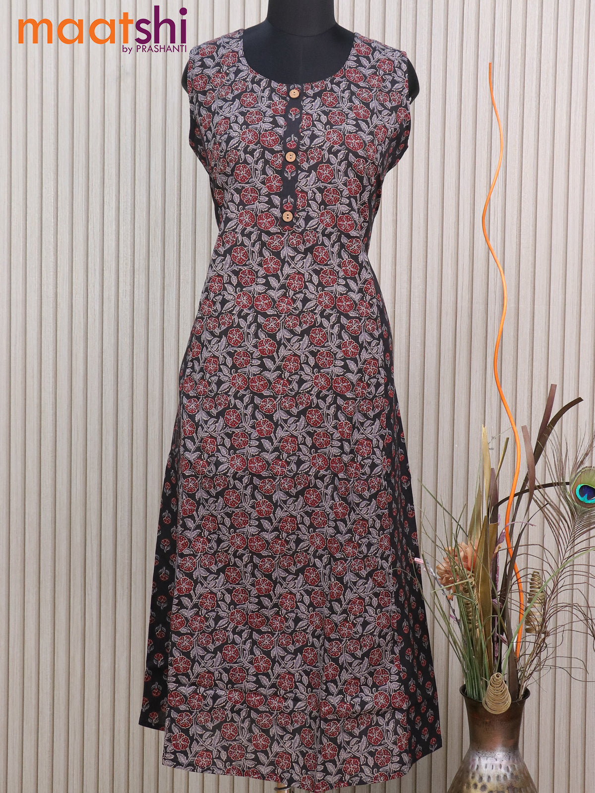 Cotton readymade kurti black with allover floral prints & simple patch work neck pattern without pant - sleeve attached