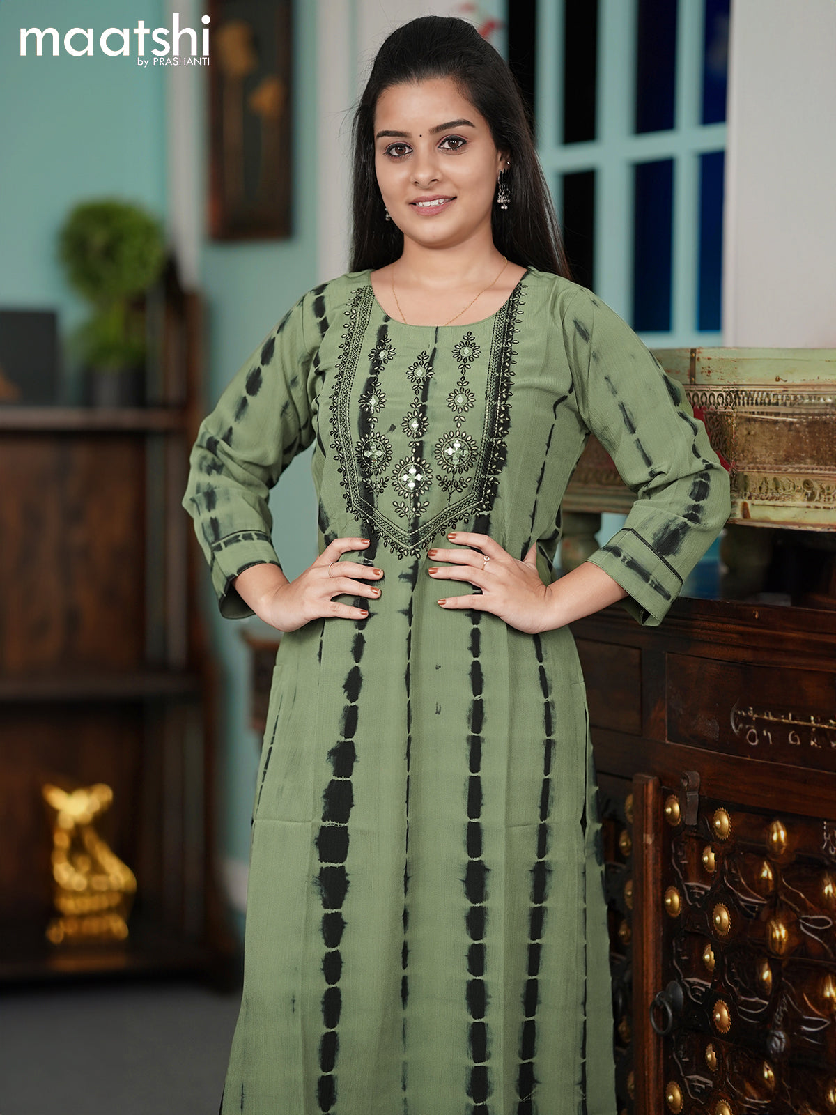 Chiffon readymade kurti green shade and  with tie & dye prints embroidery mirror work neck pattern without pant